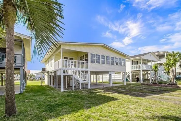 Garden City Beach House Escape! - Öne Çıkan Resim