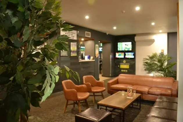 Garden Hotel - Dış Mekan