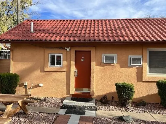 Garden of the Gods Motel