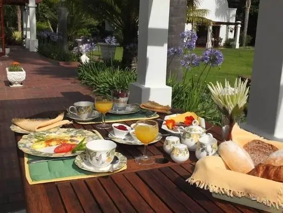 The Garden Villa Guesthouse - Yerinde Yemek