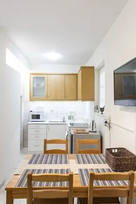 Garden House in Anavyssos - Mutfak