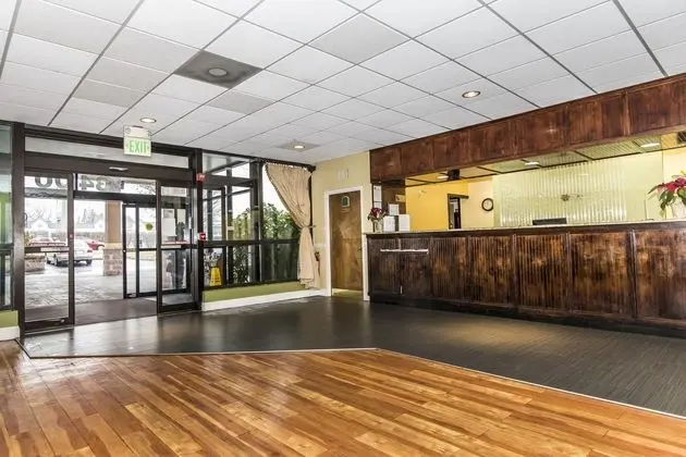 Garden Inn - Lobi