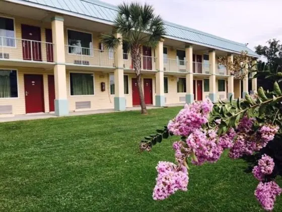 Garden Inn & Suites - Dış Mekan