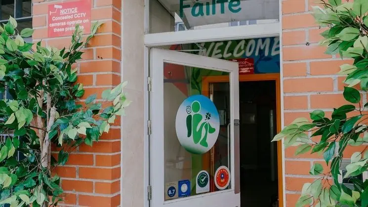Garden Lane Backpackers - Dış Mekan