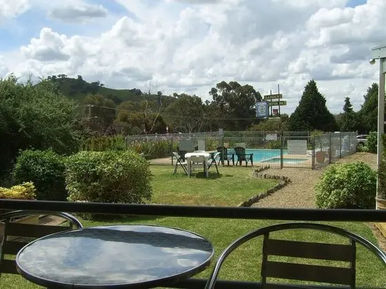 Garden Motor Inn - Havuz