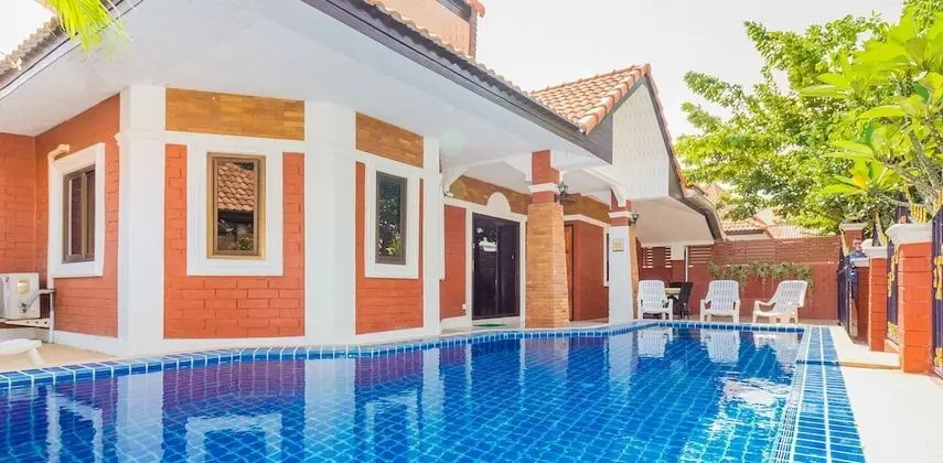 Garden Villa - Pattaya Holiday House Walking Street