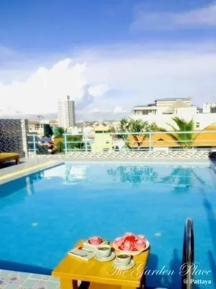The Garden Place Pattaya - Havuz