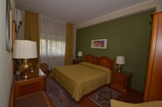 Garden Hotel - Oda