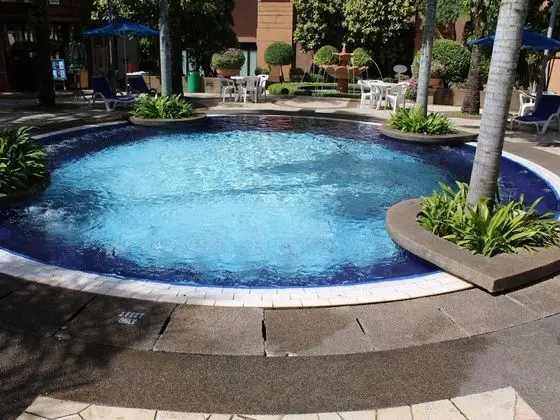 Garden Service Suites at Times Square - Havuz