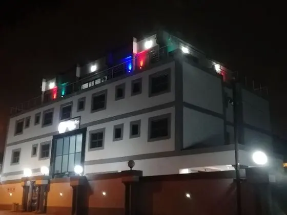 Garden Top Hotel