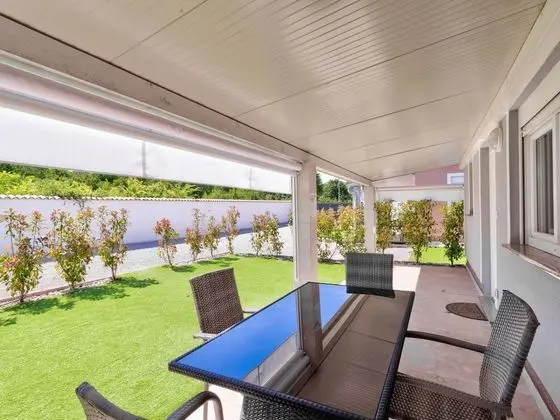 Garden-view Holiday Home in Banjole near Beach & Boat Excursions