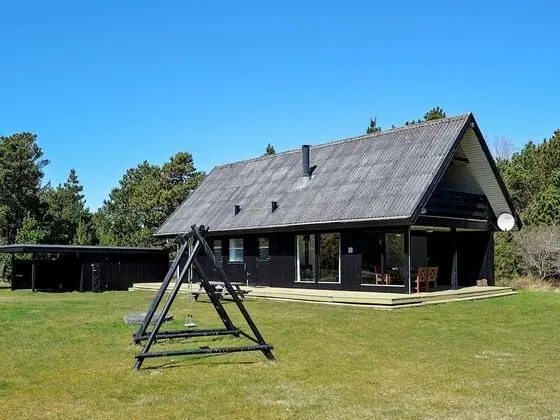 Garden View Holiday Home in Jutland near Sea