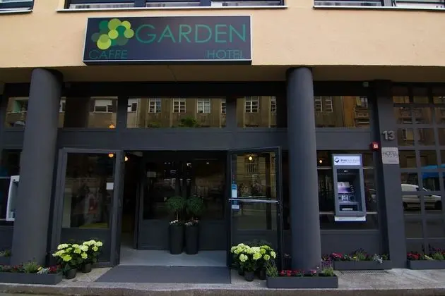 Hotel Garden - 1