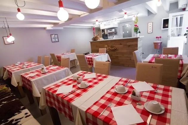 Hotel Garden - Yerinde Yemek