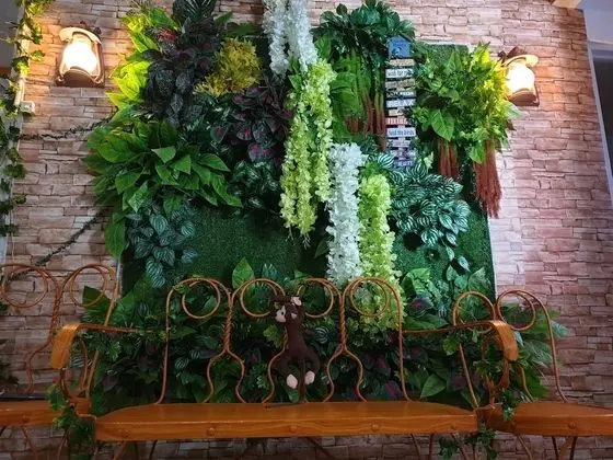 GardenPod Hostel & Café