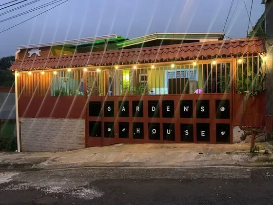Gardens House, Airport Juan Santamaría, Alajuela, San Jose