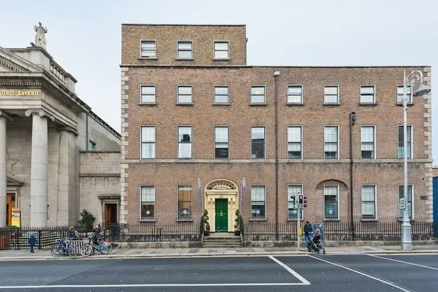 Gardiner House Hostel - 1