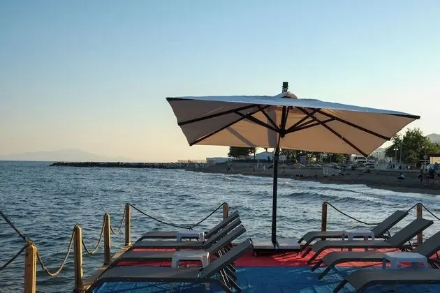 Gargaron Beach Hotel - Dış Mekan