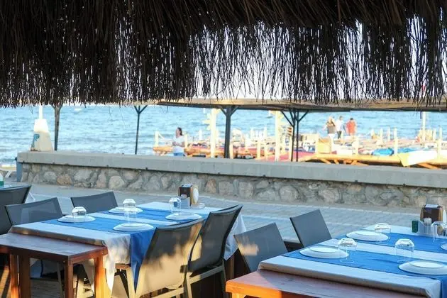 Gargaron Beach Hotel - Yerinde Yemek