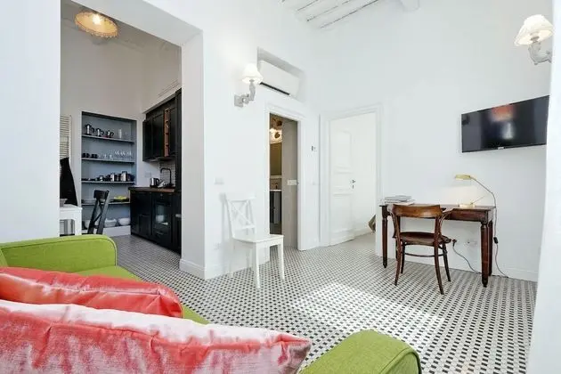 Garibaldi 3 - WR Apartments