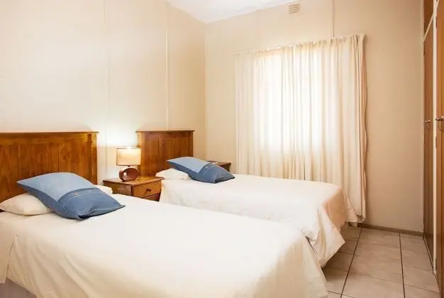 Gariep Dam SunRose Group of Guest Houses - Oda