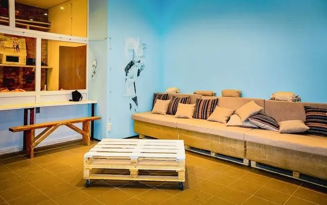 Garis FACTORY - Hostel