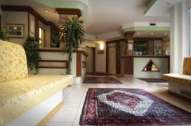 Hotel Garnì Villa Fontana - Lobi