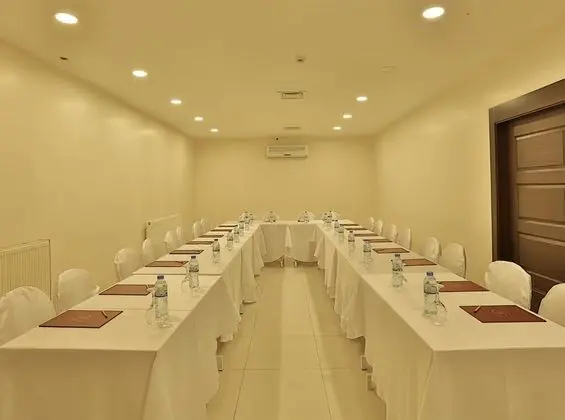 Garni Hotel - İş / Konferans