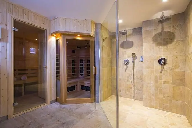 Garni Hotel Horské Špičky - Havuz