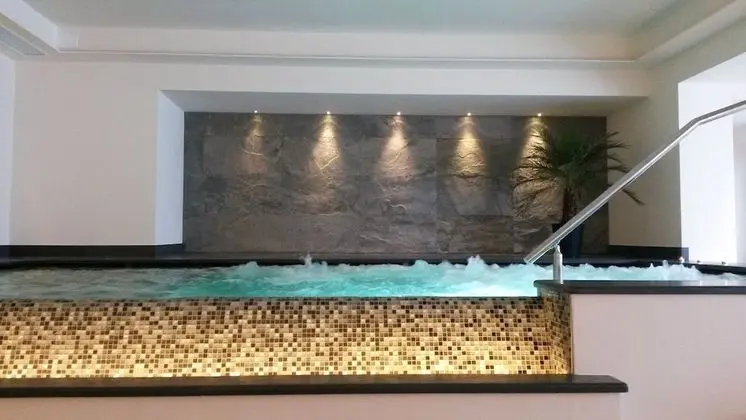 Hotel Garnì Paradisi - Havuz