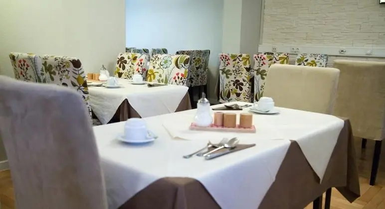 Garni Hotel Rödelheimer Hof - Yerinde Yemek