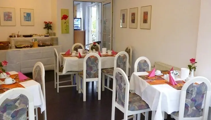 Hotel Garni Rosbach v.d.H. - Kahvaltı