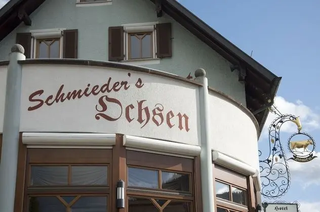 Hotel Garni Schmieders Ochsen - 1