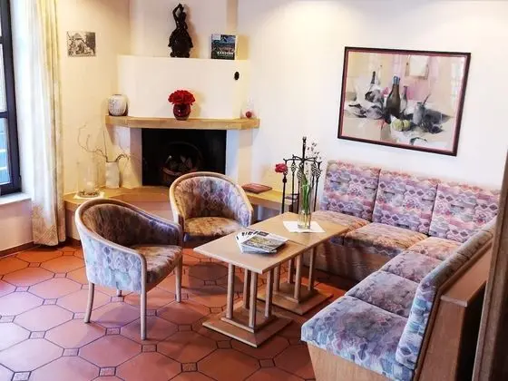 Hotel garni Zur Weserei - Lobi