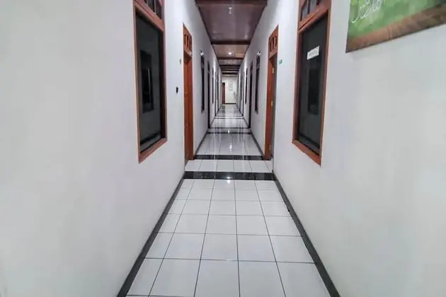 Hotel Garuda Bontang - İç Mekan