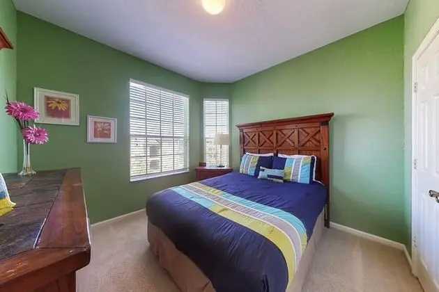 Gary's Windsor Hill's Condo