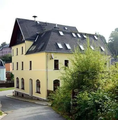 Gästehaus Am Adlerfelsen - 1