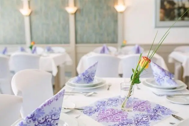 Hotel Gästehaus Elisabeth - Yerinde Yemek