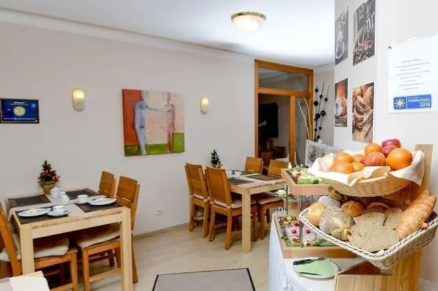 Gästehaus Engelgasse - Yerinde Yemek