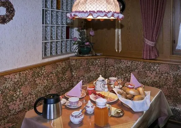 Gästehaus Silvia - Yerinde Yemek
