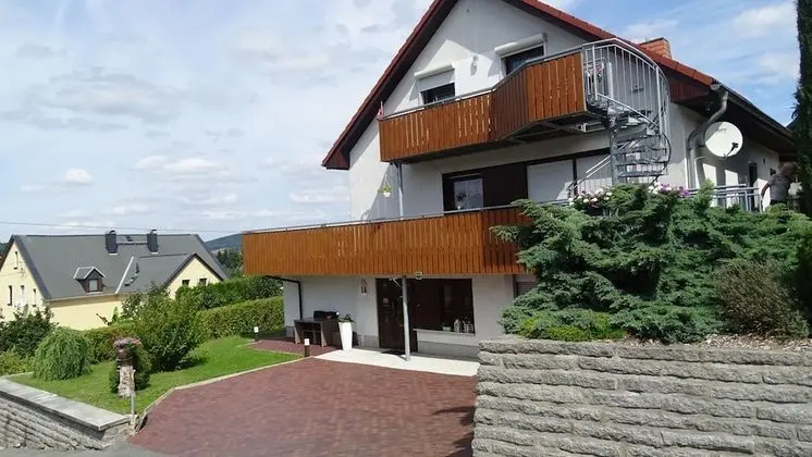 Gästezimmer & Ferienwohnung Berge