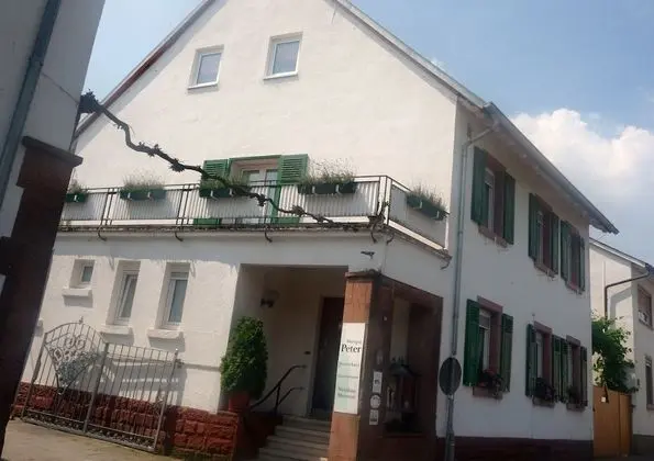 Gästezimmer  Weingut Peter