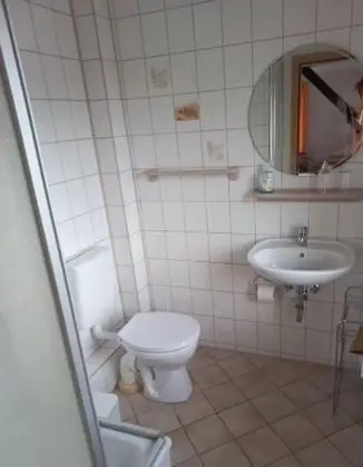 Gasthaus & Pension Zum Schwarzen Adler - Banyo Özellikleri