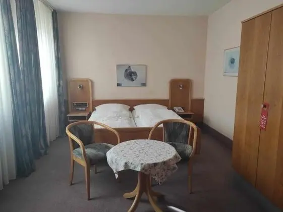 Hotel & Gasthof Grüner Baum - Genel
