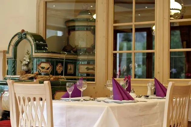 Hotel Gasthof Neumühle - Yerinde Yemek