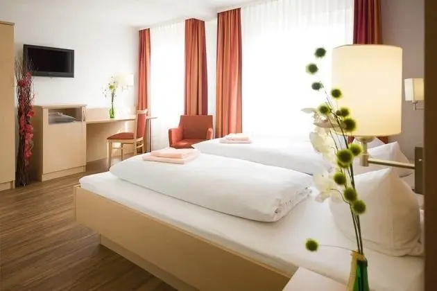 Hotel Gasthof Pension Riebel - Oda