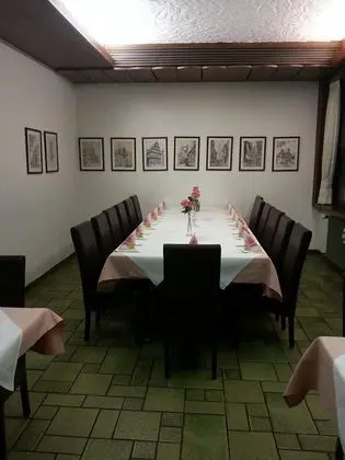 Hotel Gasthof Ratstube - Yerinde Yemek