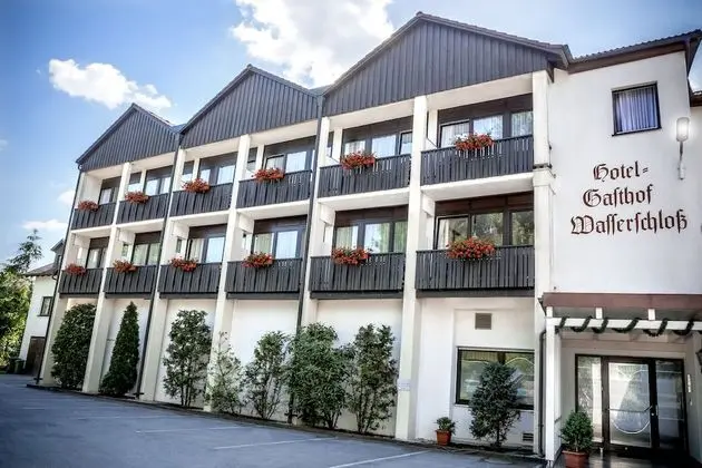 Hotel-Gasthof Wasserschloß - 1