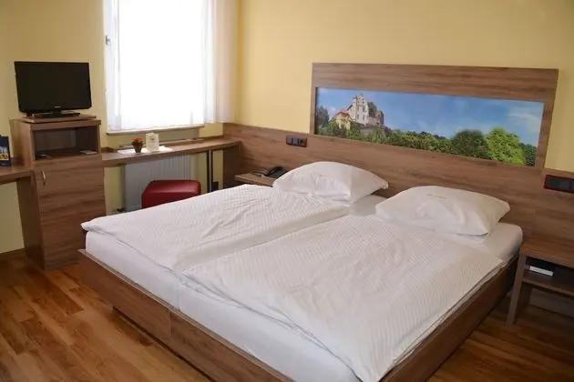Hotel Gasthof Zum Freigericht - Yerinde Yemek