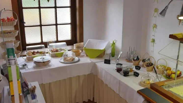 Gasthof zum Kreuz Escheck - Yerinde Yemek